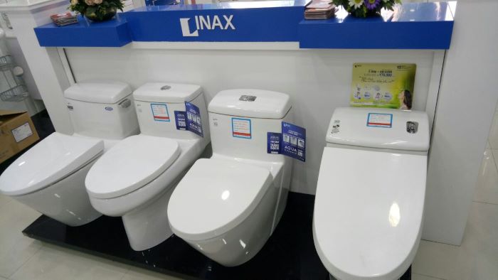 Bồn cầu thiết bị vệ sinh thương hiệu Inax