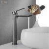 Vòi Lavabo Nóng Lạnh Inox Sơn Tĩnh Điện Xám Cao 30cm Holer HL-LB635