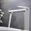 Vòi Lavabo Nóng Lạnh Đồng mạ Crome Cao 30cm Holer HL-LB677