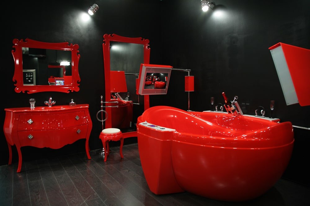 Red-Diamond-Bathtub